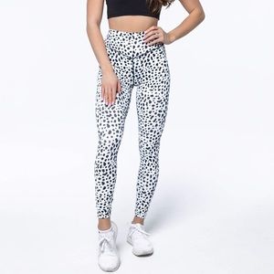 Balance Athletica Snow Leopard
